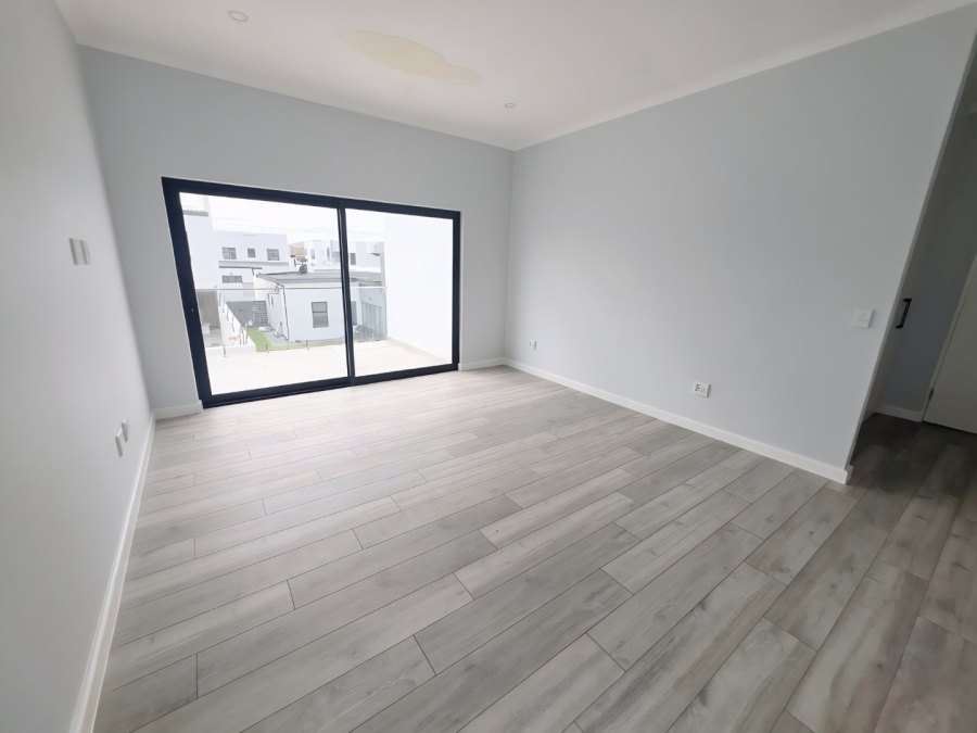 5 Bedroom Property for Sale in Sandown Western Cape